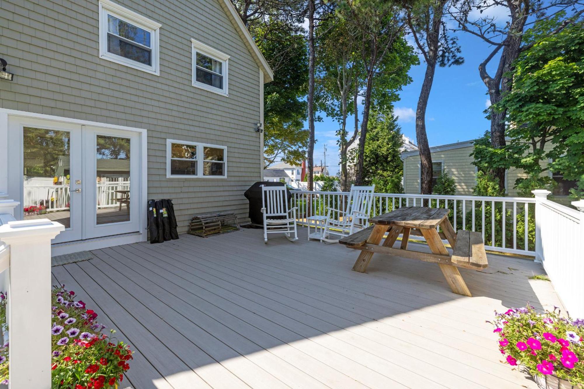 Pine Point Beach House With Deck, Fire Pit & Porch Scarborough Exteriör bild